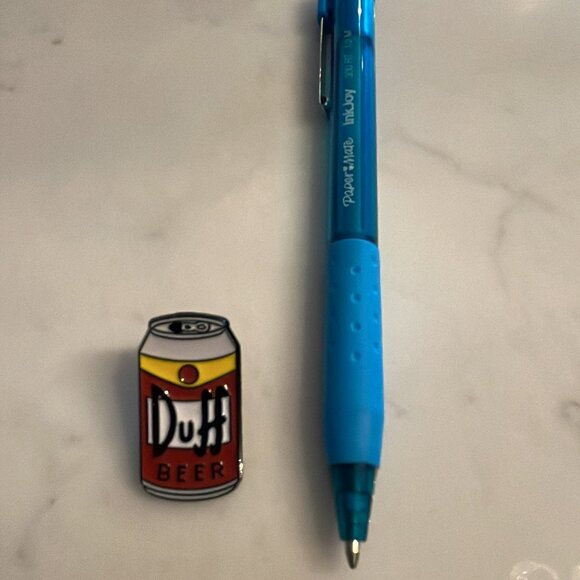 *♪ The Simpsons Duff Beer Can Pin - Brand New *♪ - Picture 2 of 6